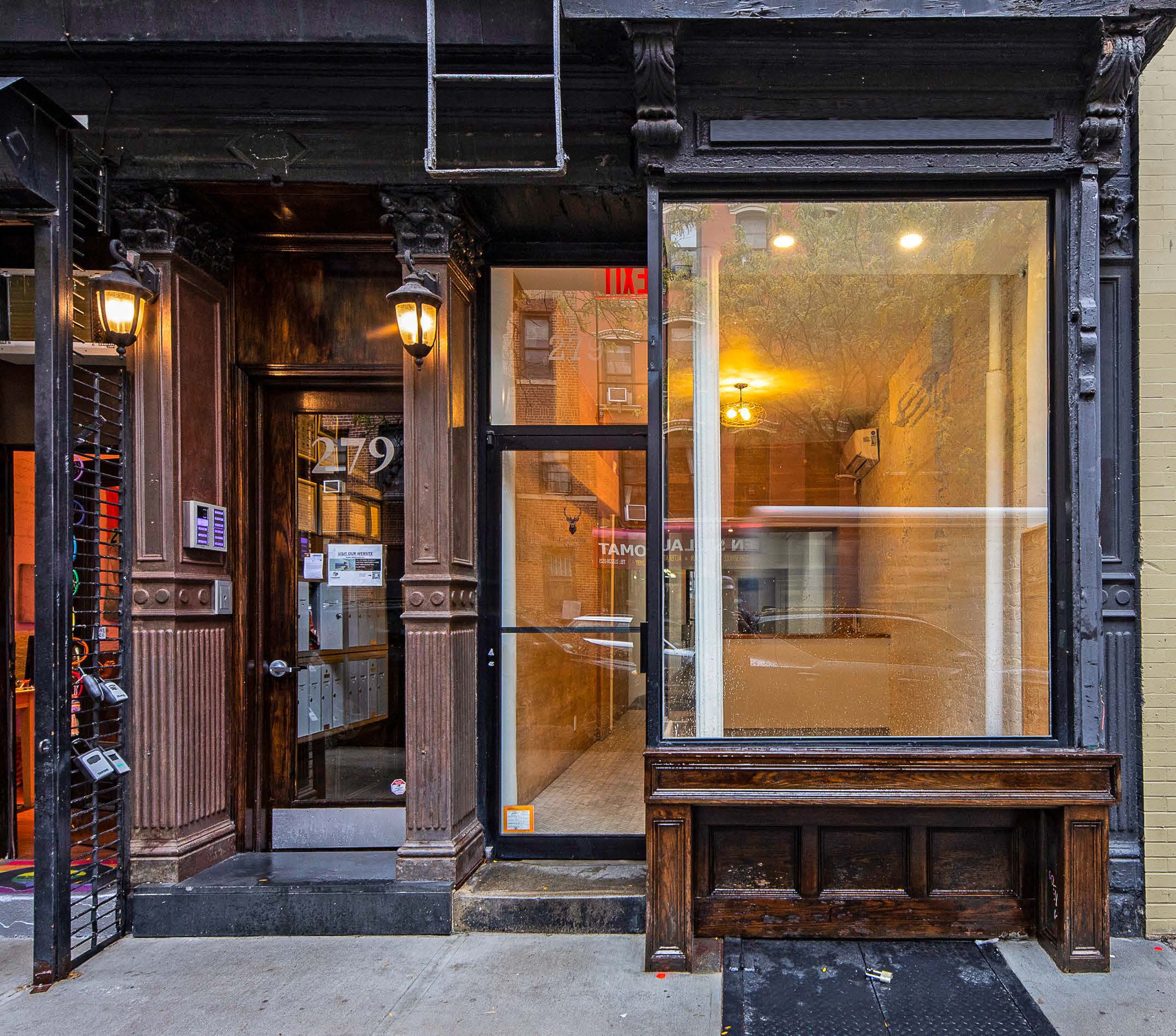 279 E 10th V2
